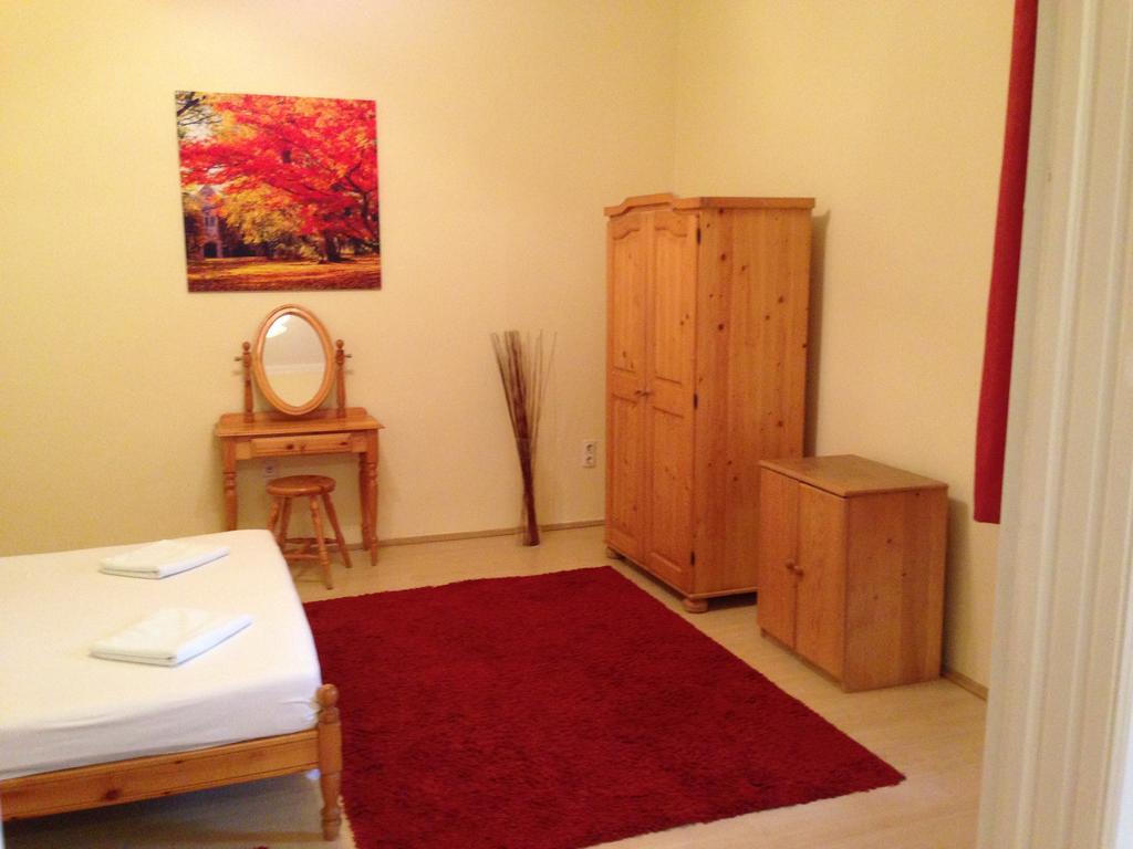 Péterfia Apartman Debrecen Esterno foto
